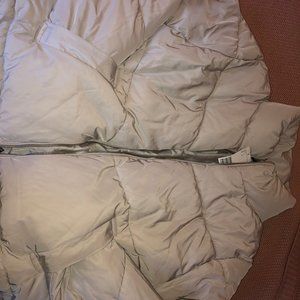 H&M Boxy Puffer Jacket Light Grey